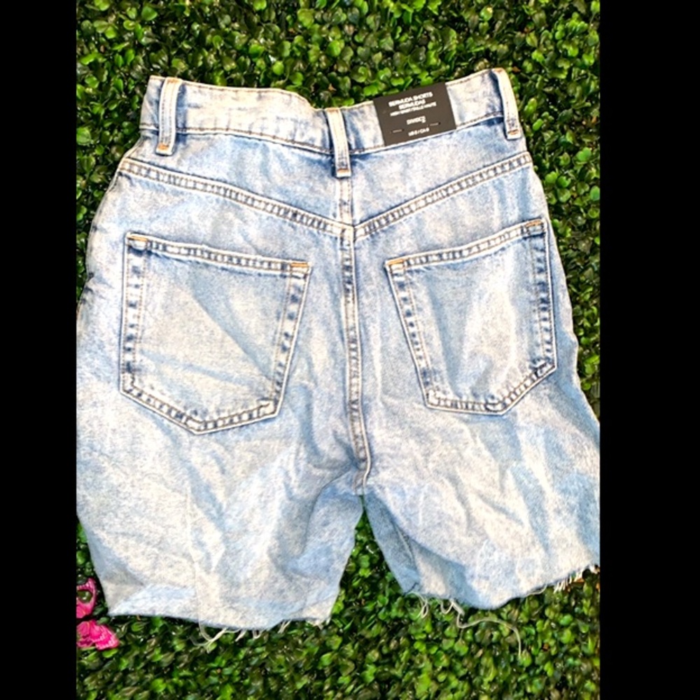 H&M shorts - Picture 2 of 2